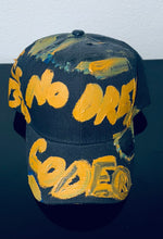 Load image into Gallery viewer, APPLAUD THE SHOWBOAT K. HAT
